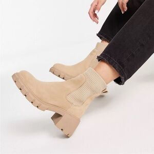 Steve Madden Haylee Boots - Sand Suede - Size 9